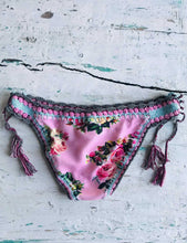 Load image into Gallery viewer, Bikini Bunga Pink - mon ange Louise
