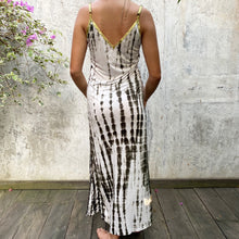 Load image into Gallery viewer, TIE DYE LONG DRESS
